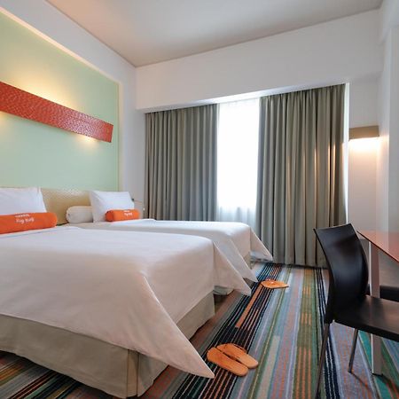 Harris Hotel & Convention Festival Citylink Bandung Exteriör bild